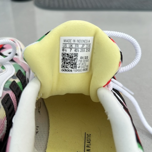 Adidas x Marimekko Ultraboost 5.0 Low-Top Sneakers White size 8.5 mens (unisex) - Picture 5 of 5